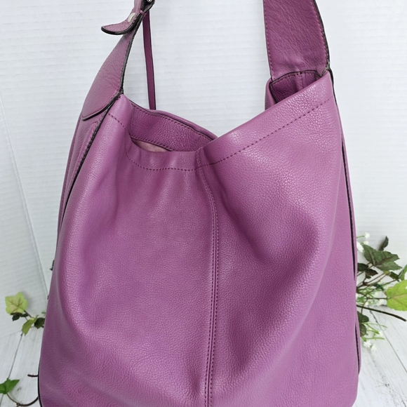 Coach Avery Leather Pebble Hobo Shoulder Purse Bag-Like New! - Picture 2 of 12